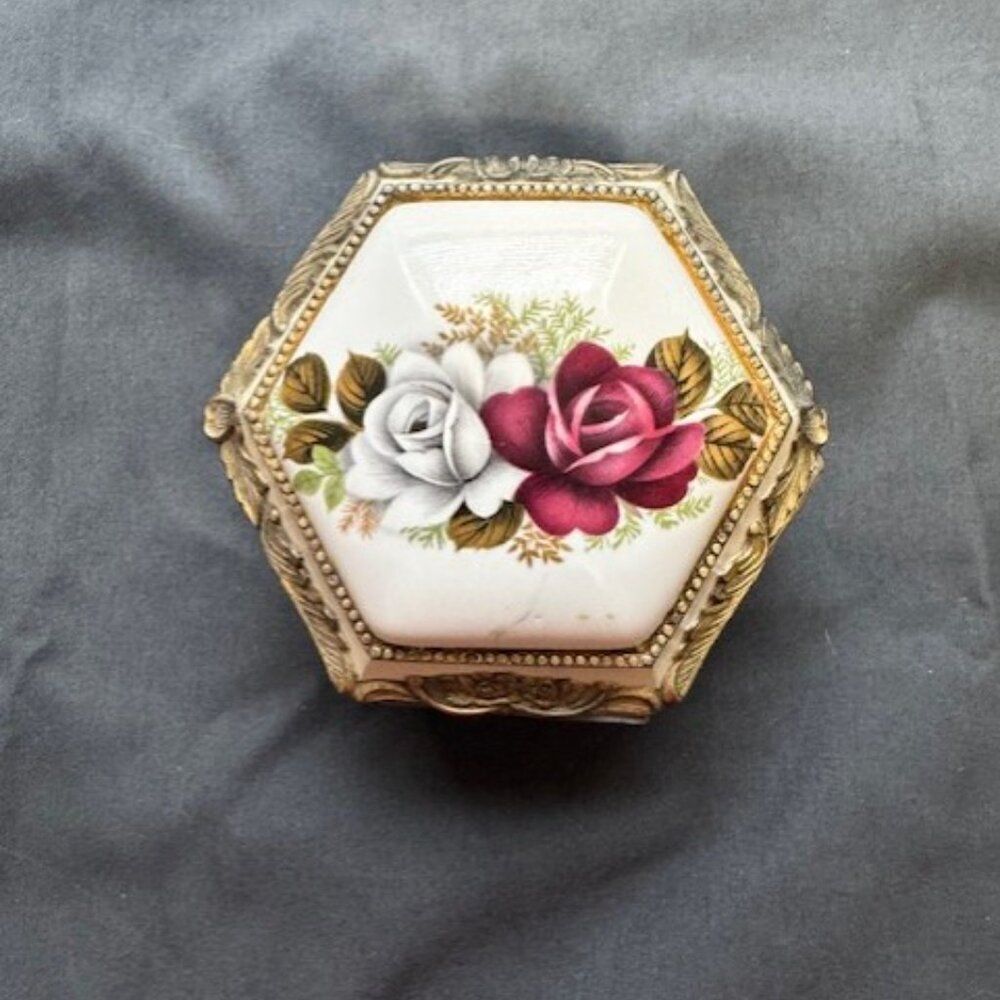 Vintage Japanese Brass Floral Footed Jewelry / Trinket Box - Picture 2 of 5